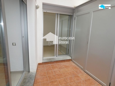 Piso con 2 habitaciones con ascensor, calefacción y aire acondicionado en Mataró