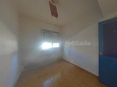 Piso en calle de milmarcos piso con 2 habitaciones en Madrid