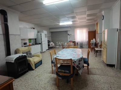 Venta Casa unifamiliar Aspe. Con terraza 304 m²