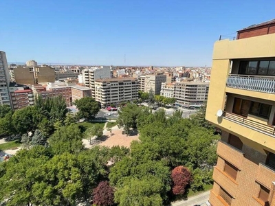 Venta Piso Albacete. Piso de cuatro habitaciones 12 con terraza