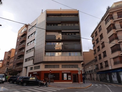 Venta Piso Almansa. Piso de tres habitaciones Tercera planta con balcón