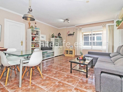 Venta Piso Altea. Piso de una habitación en Calle Catarroja. Buen estado tercera planta con balcón