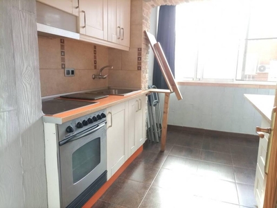 Venta Piso Cocentaina. Piso de dos habitaciones en Calle VIRGEN DEL PILAR. Buen estado tercera planta