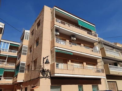 Venta Piso El Campello. Piso de dos habitaciones en Calle Sant Pere. Buen estado tercera planta con balcón