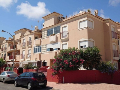 Venta Piso en Calle Osa Mayor 11. Orihuela. Buen estado primera planta