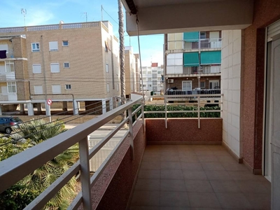 Venta Piso Santa Pola. Piso de tres habitaciones Primera planta con terraza