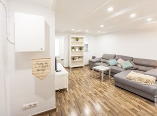 Piso 1 habitación de 61 m² en Barcelona (08011)