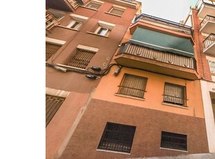 Piso en venta Barcelona en Nou barris