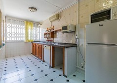 Casa se vende casa a reformar 192 m2 en calle guadalajara en Sevilla
