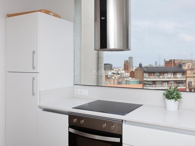 Alquiler ático con 3 habitaciones amueblado con ascensor, calefacción y aire acondicionado en Barcelona