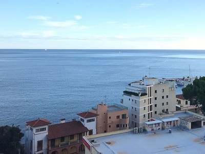 Alquiler de ático en Sant Agustí de 2 habitaciones con piscina y jardín