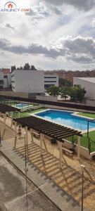 Alquiler de piso con piscina en Montequinto (Dos Hermanas), Zona Avenida de Europa