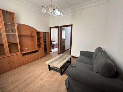 Alquiler de piso en Universidad - Los Lirios de 3 habitaciones con terraza y muebles
