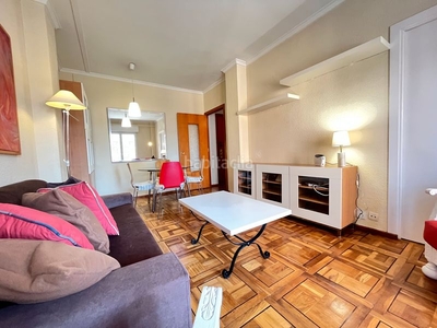Alquiler piso alquiler de hermoso piso totalmente amueblado en Madrid