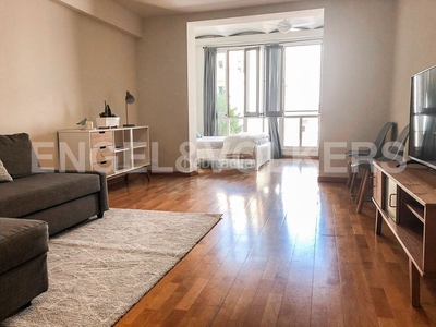 Alquiler piso amplio piso de 1 dormitorio en born en Barcelona