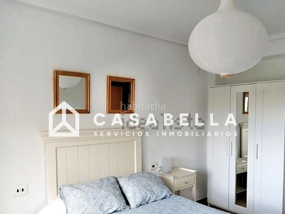 Alquiler piso casabella inmobiliaria alquila estupenda vivienda situada en el barrio de quatre carreres monteolivete. en Valencia