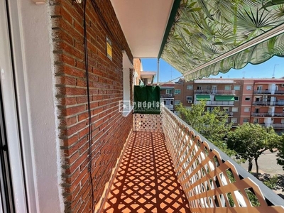 Alquiler piso con 2 habitaciones con calefacción y aire acondicionado en Alcobendas