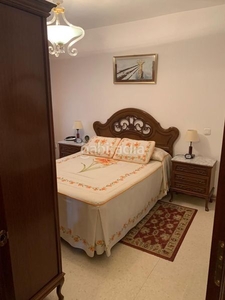 Alquiler piso con 3 habitaciones amueblado con calefacción y aire acondicionado en Dos Hermanas