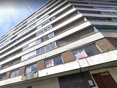 Alquiler Piso Valladolid. Piso de cuatro habitaciones Quinta planta con terraza calefacción central