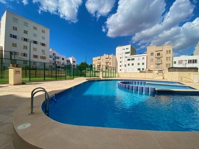 Ático en alquiler en Marquès de la Fontsanta - Pere Garau de 2 habitaciones con terraza y piscina