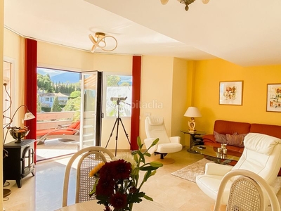 Ático milla de oro, 3 dormitorios con hermosa vista en Marbella