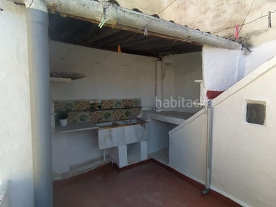 Casa en calle guerrillero romeu casa con 2 habitaciones con aire acondicionado en Alzira