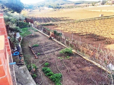 Casa en venta (barcelona) de les roques en Avinyonet del Penedès