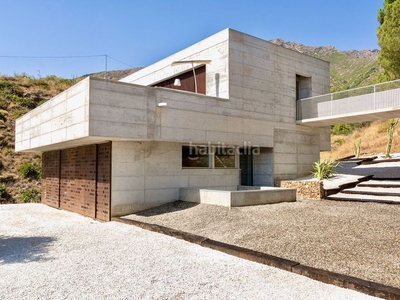 Casa lujosa villa contemporánea de diseño minimalista en la urbanización valtocado, en Mijas