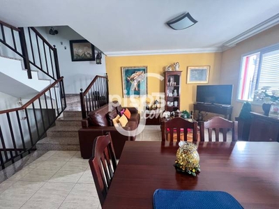 Chalet adosado en venta en Calle Cuchareras Bajas