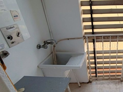 Dúplex con 2 habitaciones con ascensor y aire acondicionado en Valencia