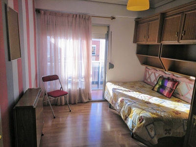Habitaciones en C/ Cardenal cisneros, Valladolid Capital por 275€ al mes