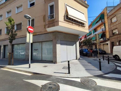 Local comercial Cornellà de Llobregat Ref. 93600575 - Indomio.es