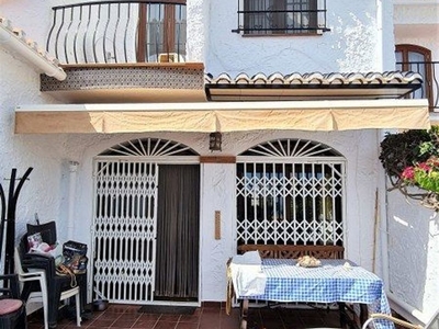 Nerja casa adosada en venta