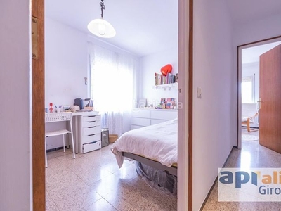 Piso amplio y luminoso piso de 4 habitaciones en La Devesa Girona