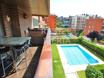 Piso arturo soria prime. sin honorarios. 6 dorm + 5 baños, 2 plazas de garaje, piscina en Madrid