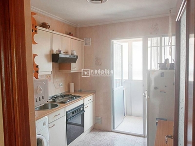 Piso con 2 habitaciones con calefacción en Peñagrande Madrid