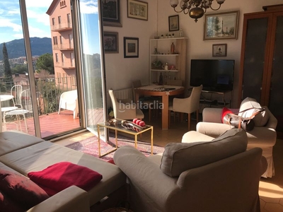 Piso con 4 habitaciones con calefacción y vistas a la montaña en Sant Feliu de Codines