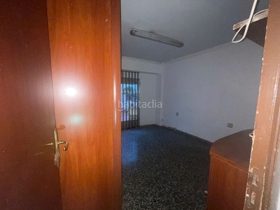 Piso con 5 habitaciones con ascensor en Barrio Benicalap Valencia