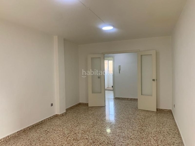 Piso corporación inmobiliaria vende piso de 4 dormitorios y plaza de garaje en Espinardo en Murcia