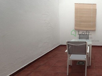 Piso en alquiler en Casco Antiguo - Centro de 1 habitación con muebles y calefacción