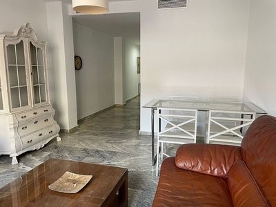 Piso en alquiler en Casco Antiguo - Centro de 2 habitaciones con terraza y muebles