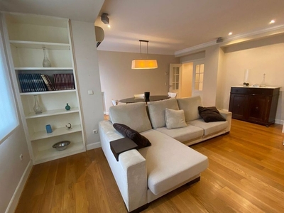 Alquiler de piso en Amara - Berri de 3 habitaciones con terraza y garaje