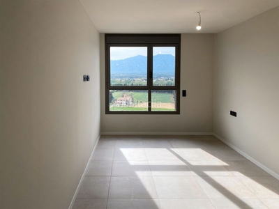 Piso en avinguda de la generalitat 177 piso con 4 habitaciones con ascensor, calefacción, aire acondicionado y vistas a la montaña en Tortosa