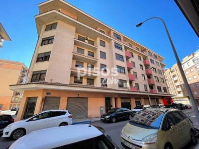 Piso en venta en Carrer de María de Luna, 6