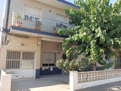 Venta Casa rústica en Avenida Doctor Artero Guirao San Pedro del Pinatar. A reformar 224 m²