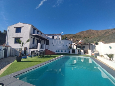Venta de casa con piscina en Torreblanca del Sol - Los Pacos (Fuengirola)