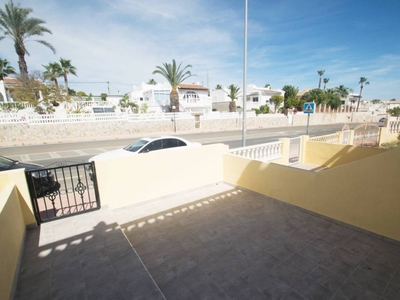 Venta Dúplex en Residencial Bosque Lomas II 16 Orihuela. Muy buen estado con terraza 120 m²