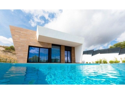 Villas de nueva construccion de estilo muy moderno con preciosas vistas ¡LLAVE EN MANO!