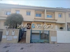 Venta Casa adosada Bellvei. 202 m²