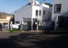 Venta Casa unifamiliar en Calle Cedros Urb.los Castillos Arucas. Con terraza 214 m²